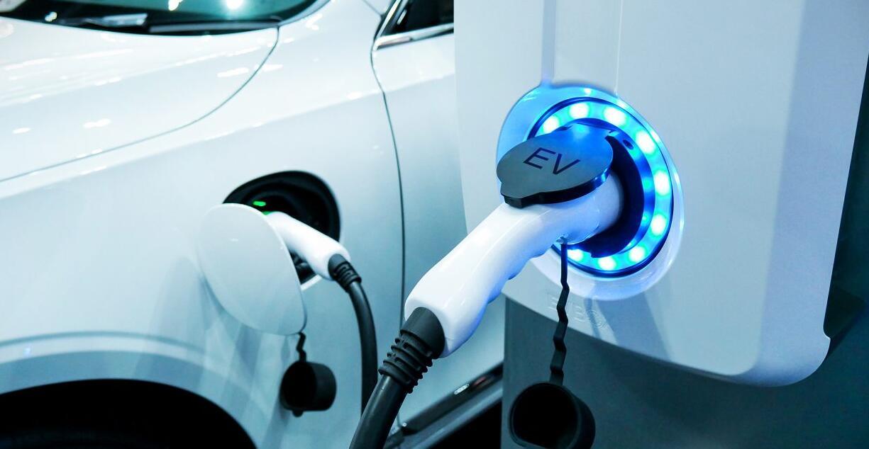 現在是新能源汽車的時代，這種轉變可能比任何人所預期的都要快